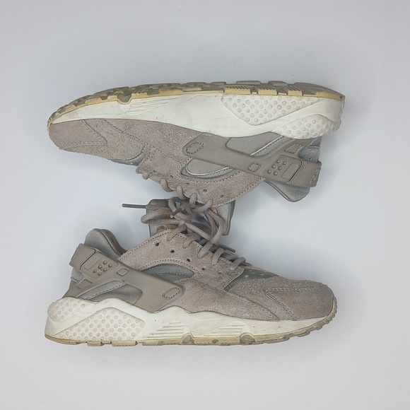 Nike Air Huarache Run CS Cobblestone Mushroom-Sail sneakers - Picture 3 of 8